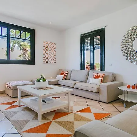 Nicolivos - 5 Bedroom - Rural Location With Mountain Views - Perfect For Families Mácher