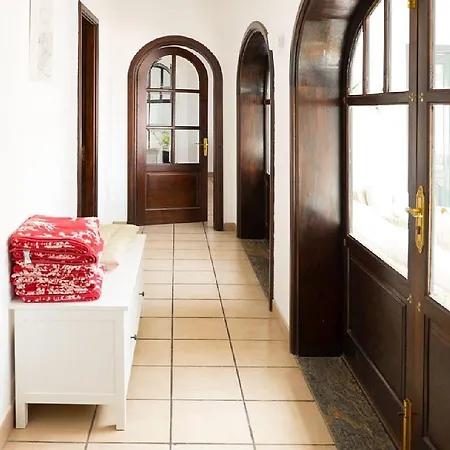فيلة Nicolivos - 5 Bedroom - Rural Location With Mountain Views - Perfect For Families *