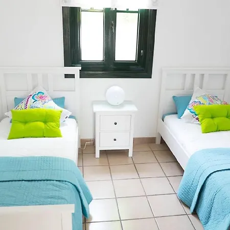 Nicolivos - 5 Bedroom - Rural Location With Mountain Views - Perfect For Families *