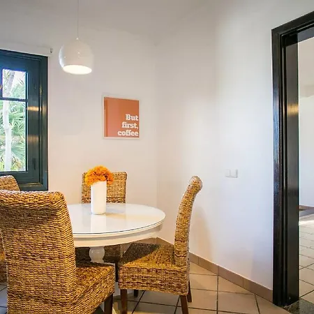 Nicolivos - 5 Bedroom - Rural Location With Mountain Views - Perfect For Families Mácher
