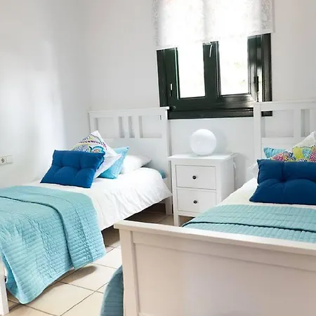 Nicolivos - 5 Bedroom - Rural Location With Mountain Views - Perfect For Families Villa *